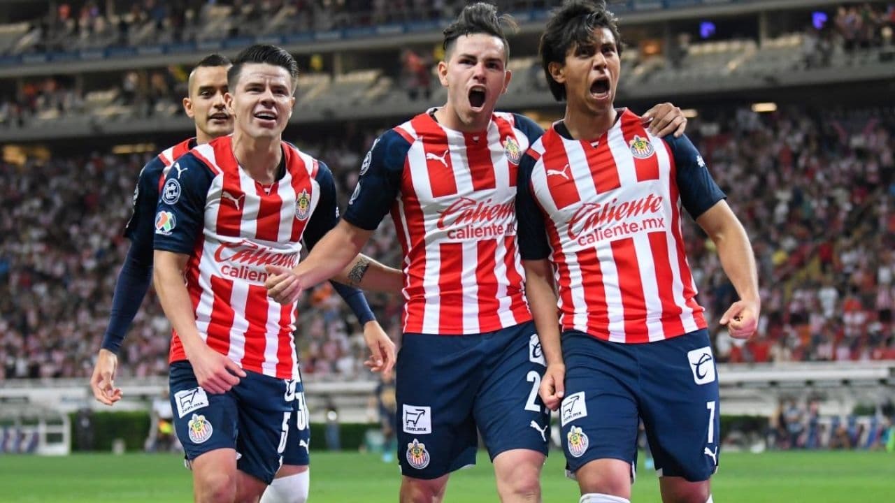 The Rojiblancos are now looking to convince another of the key elements in the squad since he arrived in 2015.