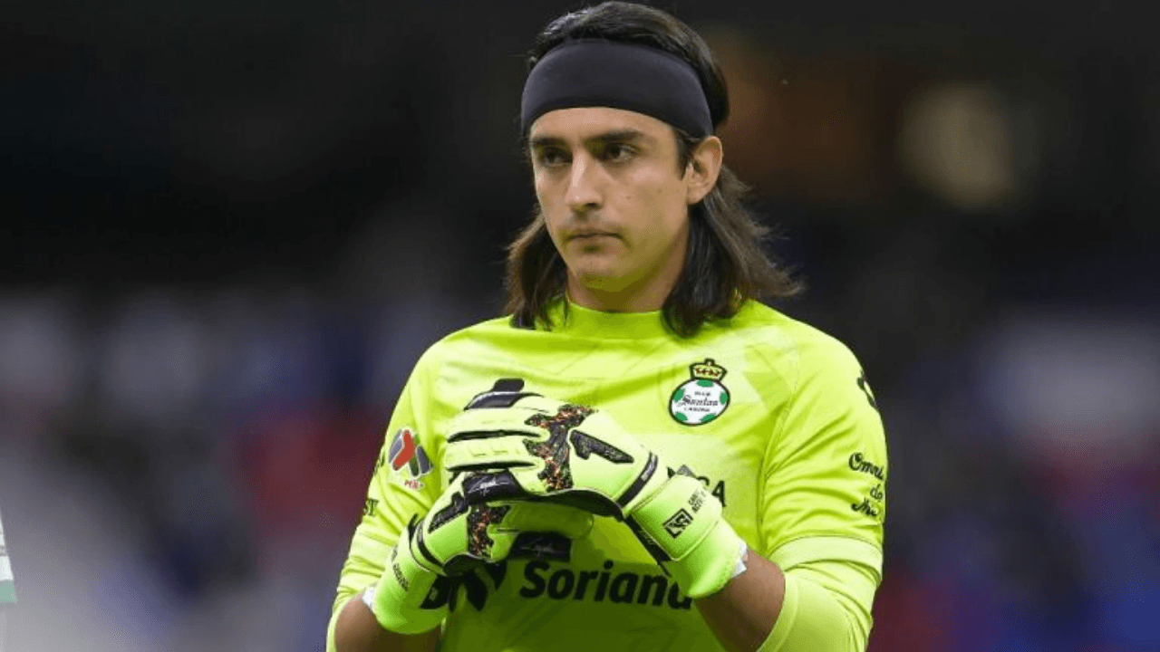The Santos Laguna goalkeeper could make his date with history in this Concacaf World Cup Qualifying Round.