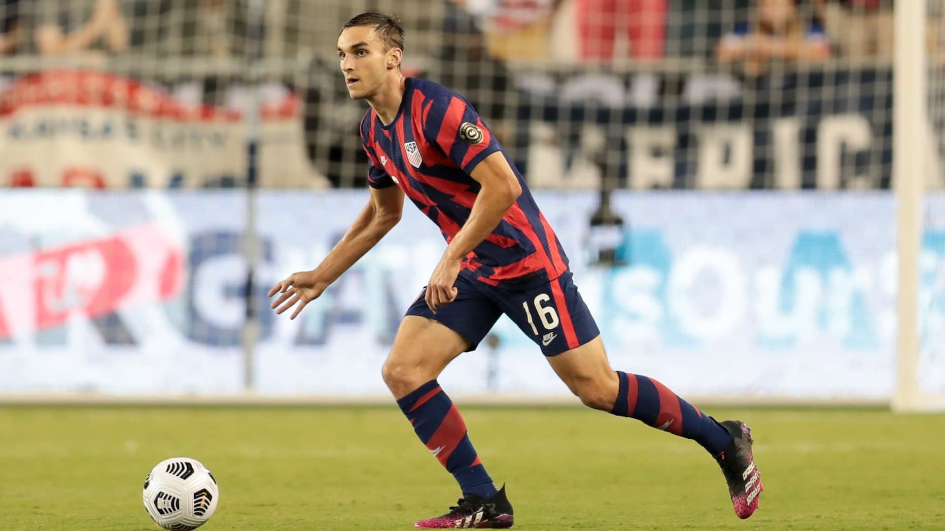 The Scottish team wants to sign the 21-year-old defender on a loan with option to buy