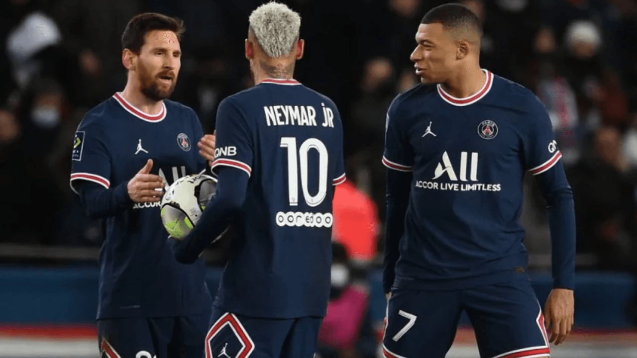 The Spanish central defender has a great friendship with the young French forward