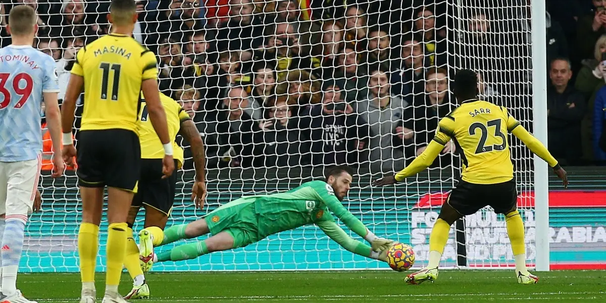 The Spanish goalkeeper avoided the first goal of the match between Watford and Manchester United on the 12th date of the Premier League at the Vicarage Road stadium.