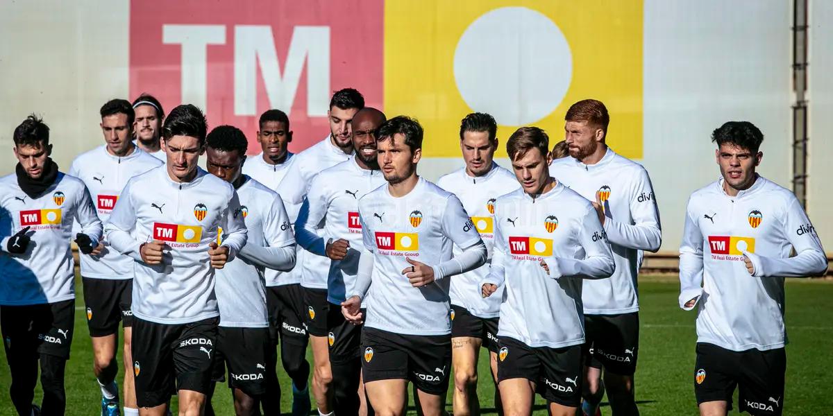 The Spanish team fired Rubén Baraja and is now in England looking for his replacement.