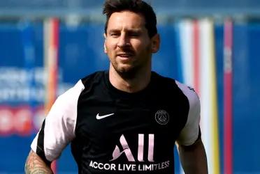 The Stade Auguste Delaune will be the venue of the debut of Lionel Messi for Paris Saint-Germain. The 6-time Ballon d'Or winner will be watched by 21,127 fans inside the Reims home ground while millions of others will join the live stream for Lionel Messi's debut for PSG against Reims today.