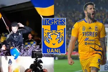 The striker from Tigres, André Pierre Gignac, gave some words to the fans at the hotel