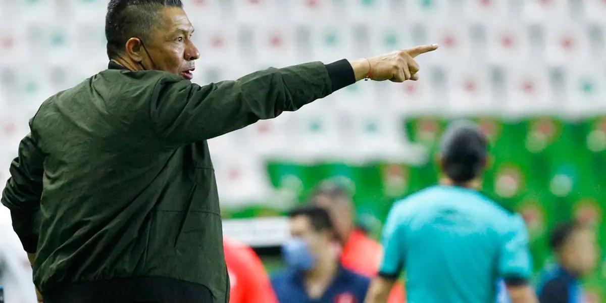 The team will be reinforced with approximately ten players, to aspire to ascend to the First Division.