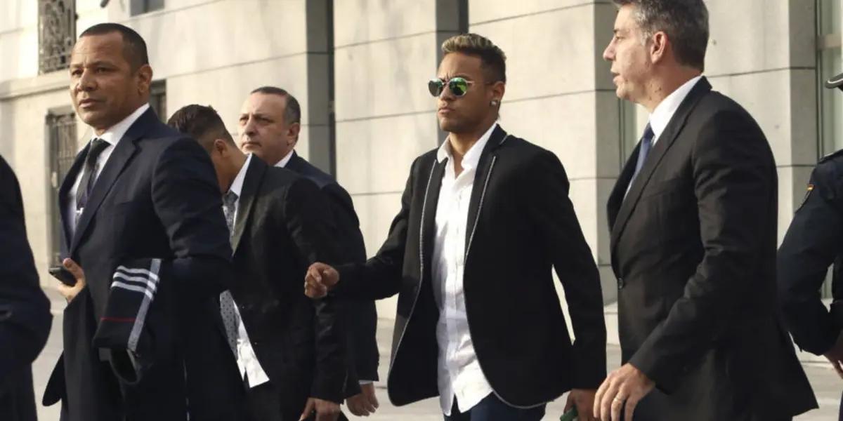 The trial for alleged corruption in his contract with Barcelona will begin on October 17, 2022. Prosecutors are asking for five years in prison for Rosell. DIS also requests prison for Bartomeu.