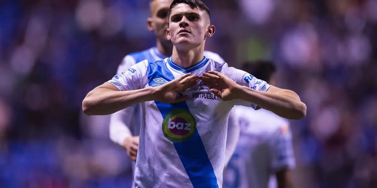 The two clubs are not only fighting for a place in the Mexican soccer semifinals, but also for the player.