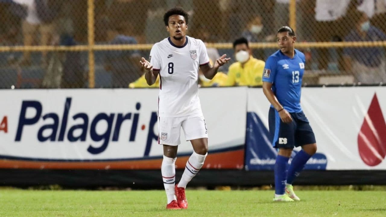 The U.S. National Team will suffer an important loss for the match against Mexico: Weston McKennie, a midfielder who was injured during a Juventus game in the Champions League.