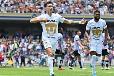 The Universitarios have a date with history but a ghost of the past looms over them.