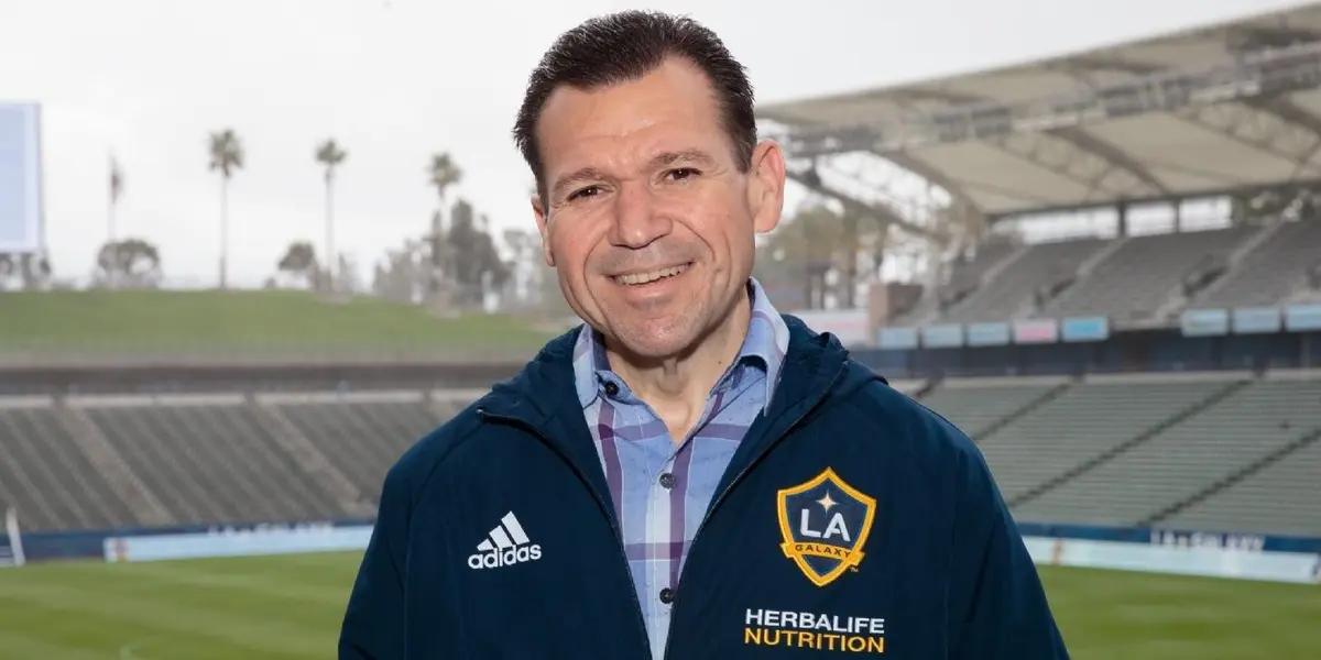 The voice manager of LA Galaxy radio can't stand to see this bad moment of the LA Galaxy team anymore.