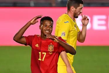 The wonderkid will be out for several months and the replacement is going to be a player from Real Madrid.