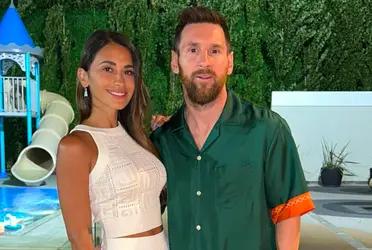 The world champion said goodbye to the year with a unique garment that blew up social networks