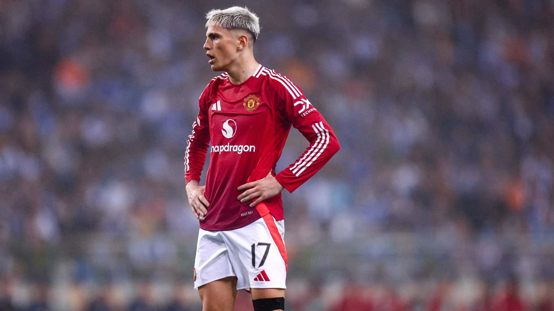 The young Argentine forward is said to have made a crucial decision regarding his stay at the club, which could redefine his career.