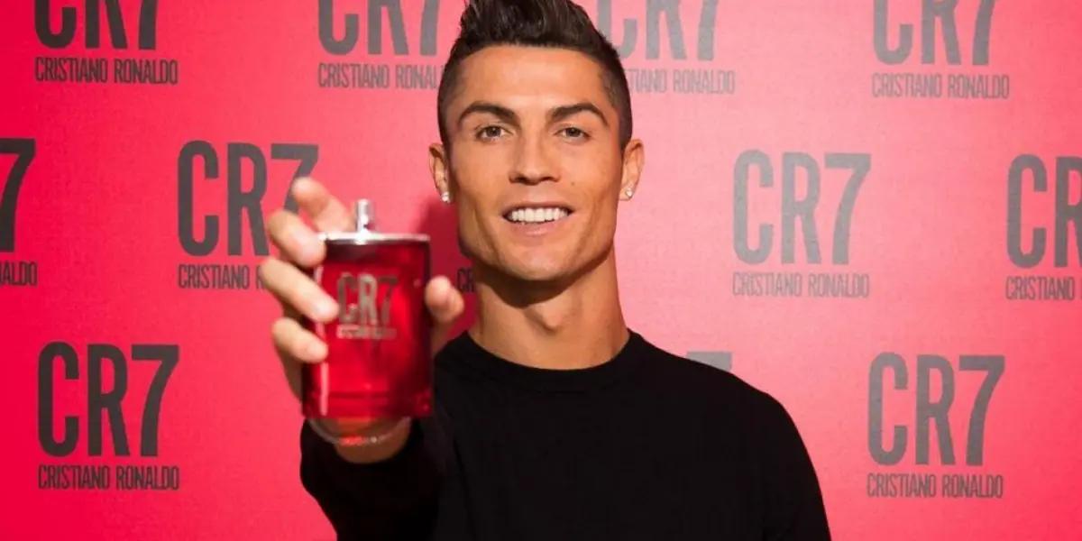 This Mexican former player decided to follow Ronaldo's steps.