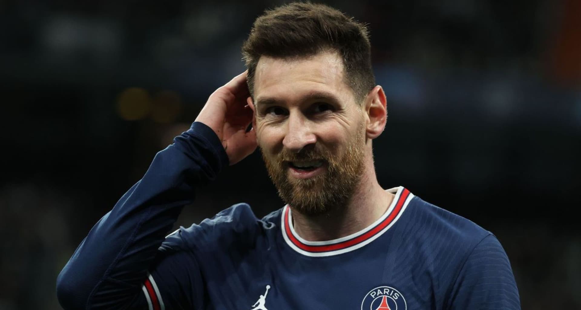 This player from Argentina defended Messi and criticized PSG´s coach for this reason.