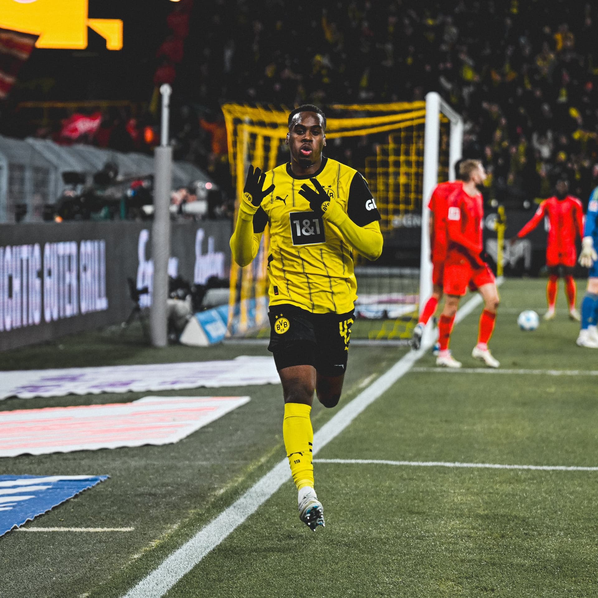 This player is showing a lot of quality despite his young age and for this reason several teams are already interested in him.