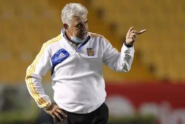 This player won’t be part of El Tri if he becomes the next coach