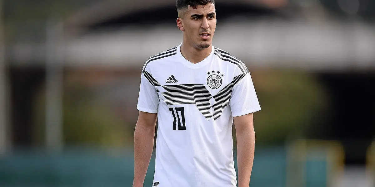 This young prospect rejected Arsenal in the past and both Juventus and Liverpool are behind this talented attacking midfielder after his great performances at Bundesliga.