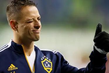 Through Twitch, the Mexican striker revealed for how much he will join Chivas.