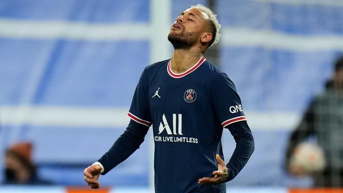 To everyone's surprise, Galtier chose to bench Neymar in PSG match against Nantes.