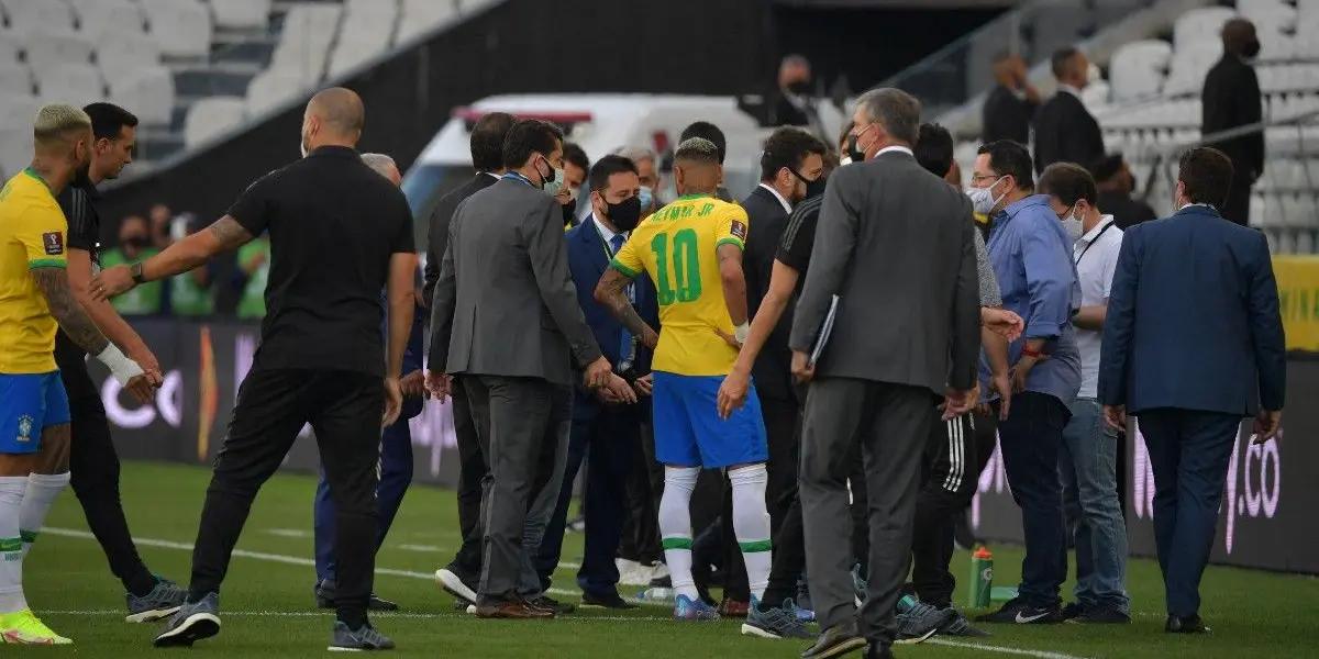 Total uncertainty at the Corinthians Arena in São Paulo. Argentina plans to return to their country, Brazil performs ball work and physical recovery, thinking about the next game.