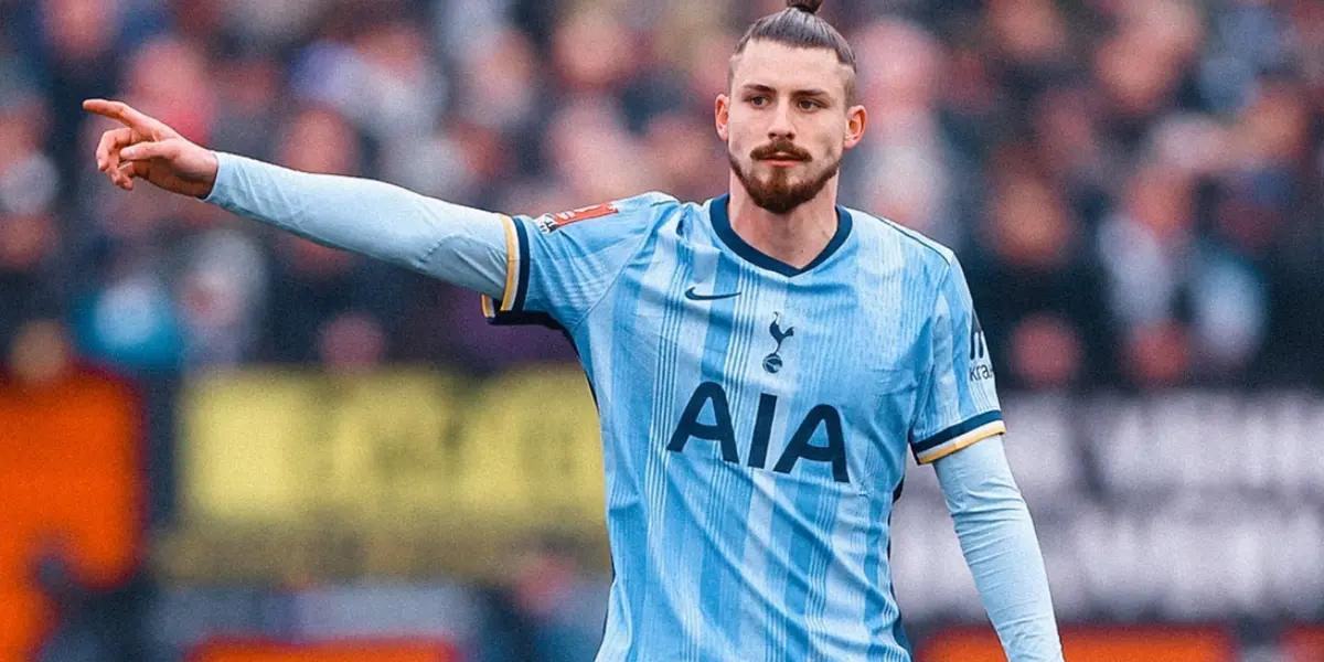 Tottenham match | Photo: @SpoursOfficial