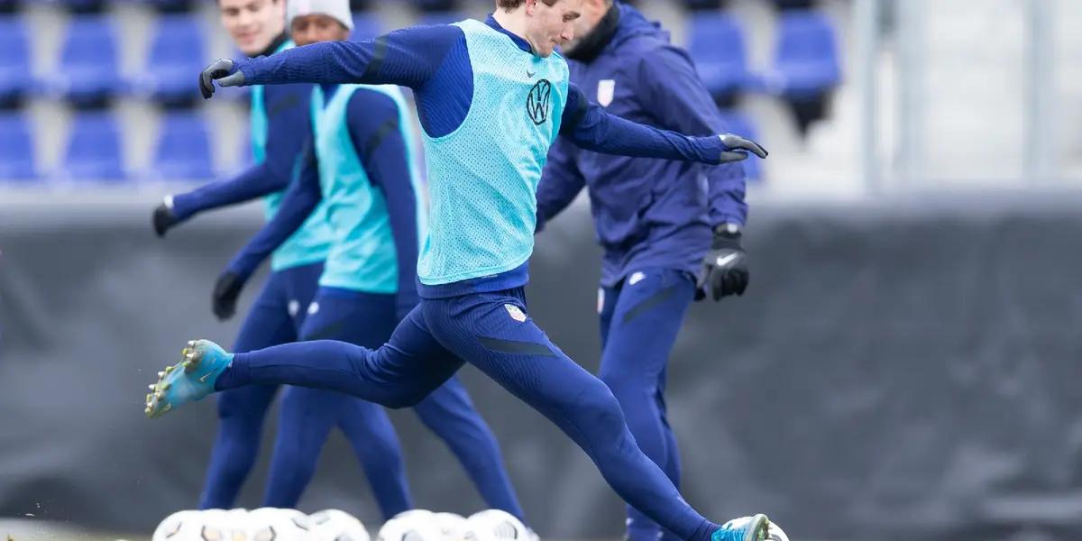 Two players tested positive and were isolated in the pre-match.