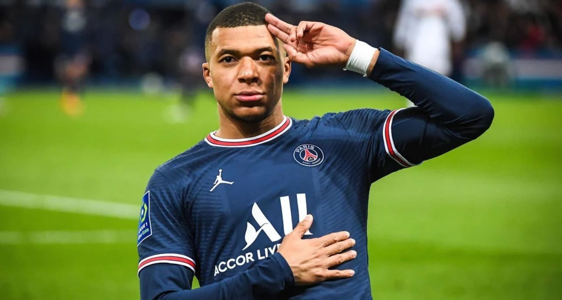 UEFA awarded this award to Mbappe above other PSG stars.