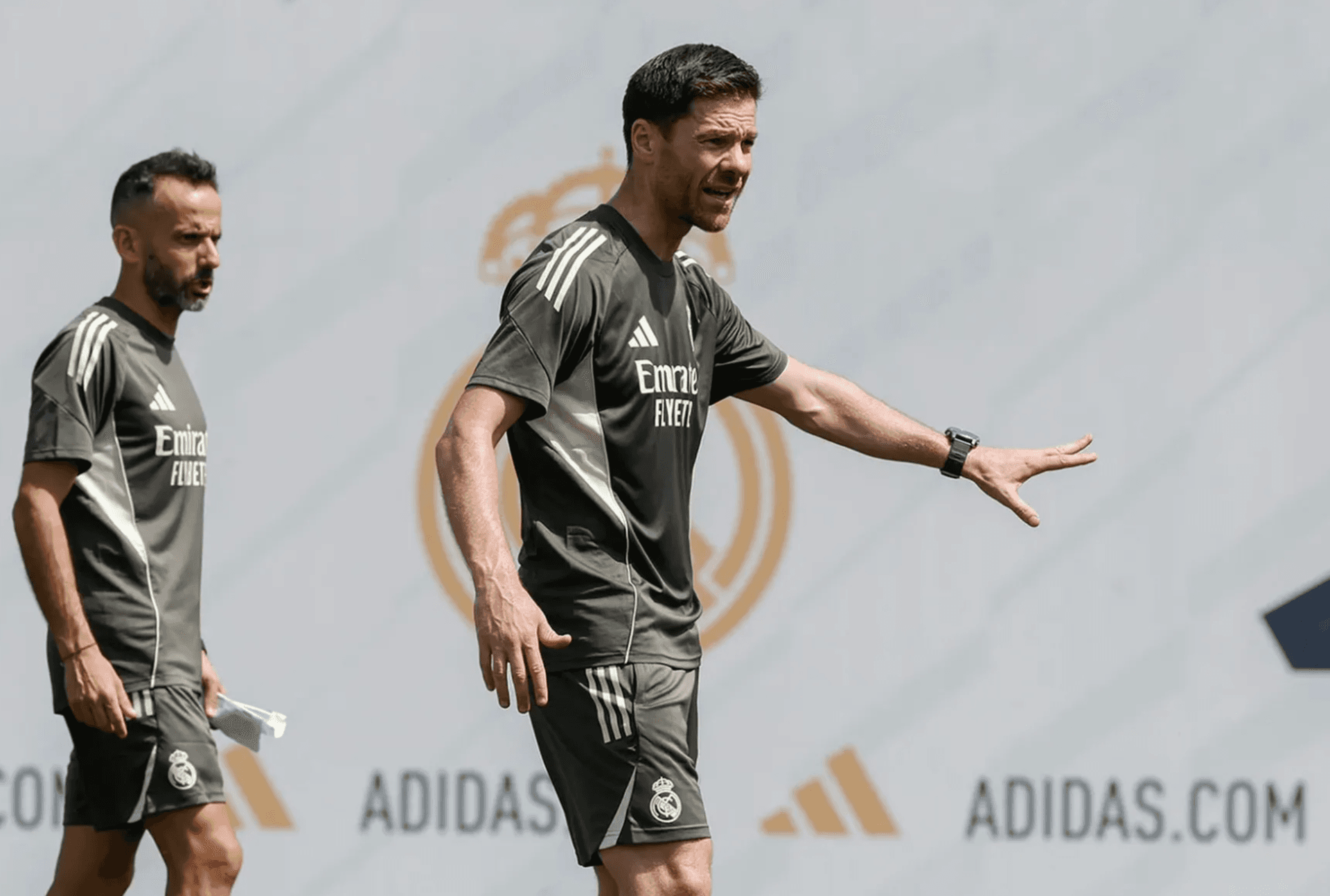 Under Xabi Alonso: Jude Bellingham's Tactical Shift Revealed in First Real Madrid Training.
