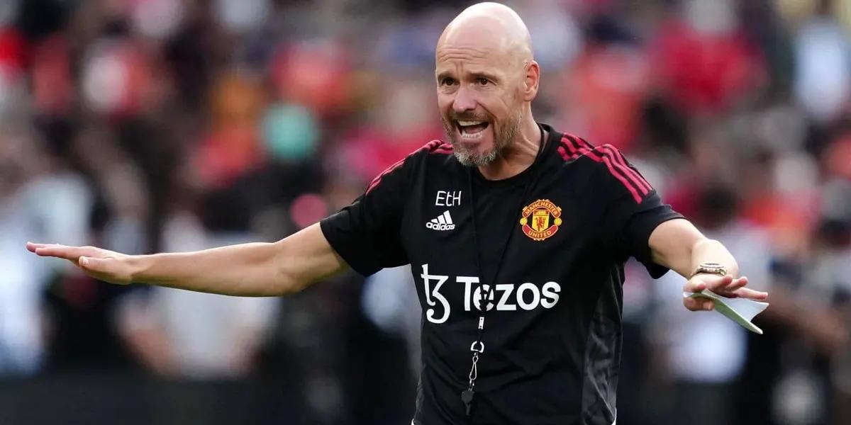 United’s interest in Frenkie de Jong persists but the Dutchman seems unwilling to leave.