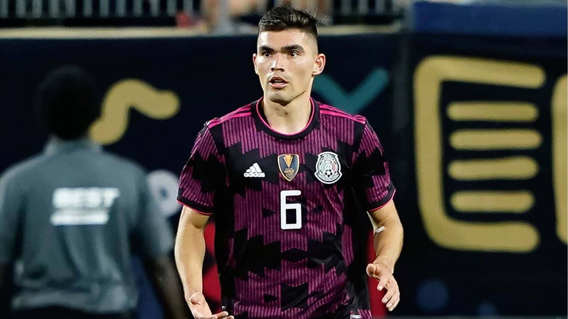 Vásquez has established as one of the best defenders in Serie A.