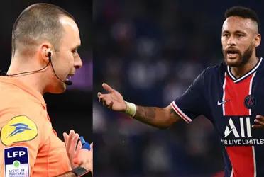 We now know the conversation that Neymar had with the referee after Champions League game.