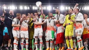 West Ham champion | Photo: @Conf_League
