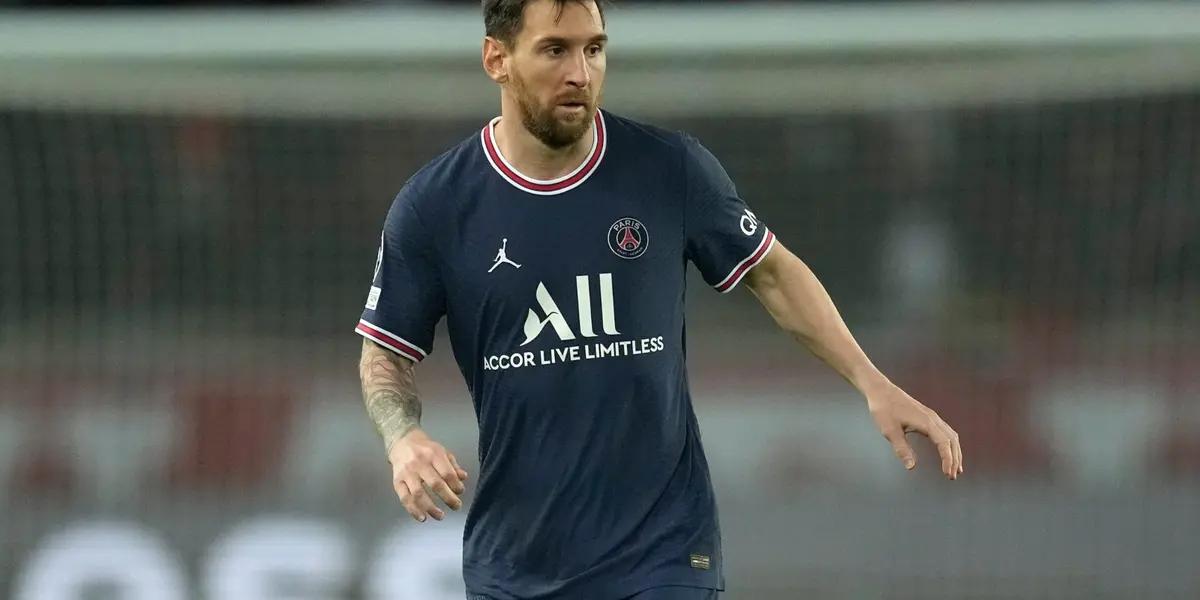 WhatsApp, Instagram and Facebook all went down yesterday except Twitter. Lionel Messi does not have an account on Twitter, what was he doing during the outage?