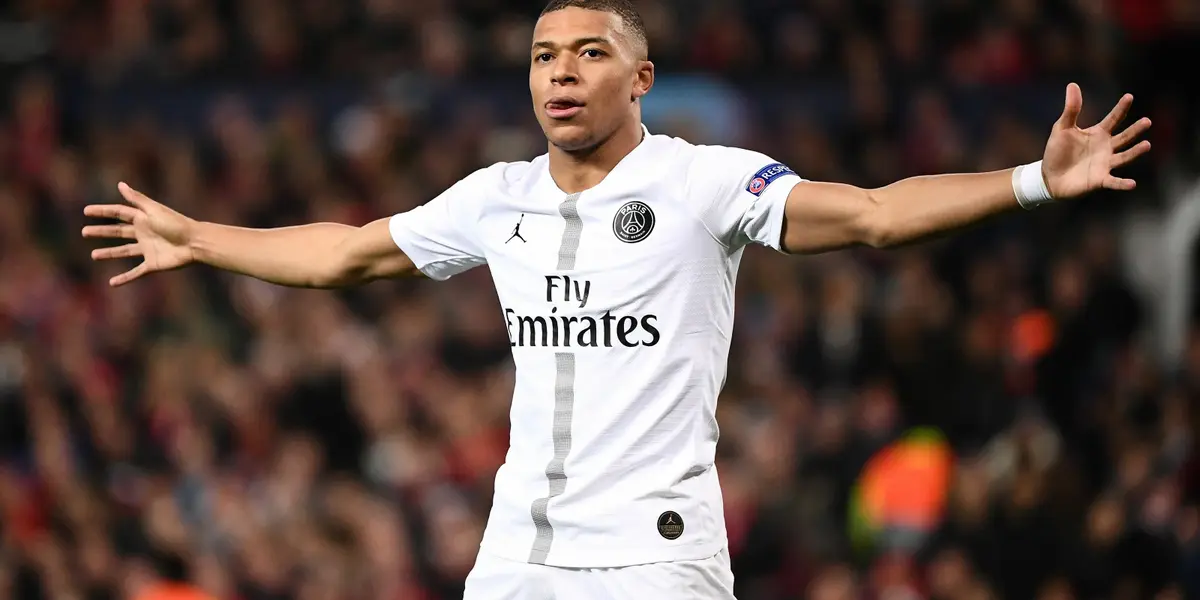 With less than 24 hours to the end of the summer transfer window, Real Madrid has pulled out of the race to sign Kylian Mbappe. PSG was bent on a €200m deal but Real Madrid was willing to offer only €170m.