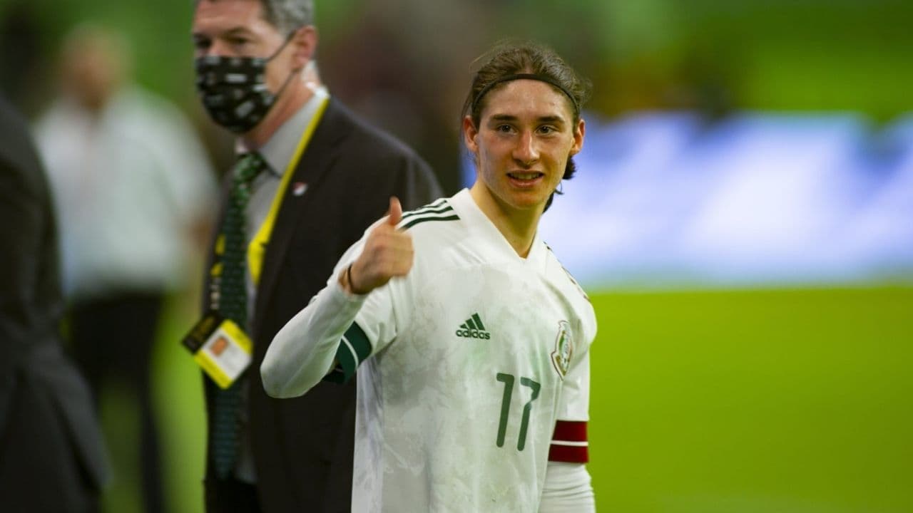 With the qualification to the Qatar 2022 World Cup and the group defined for Mexico, Gerardo Martino has decided to call Marcelo Flores.