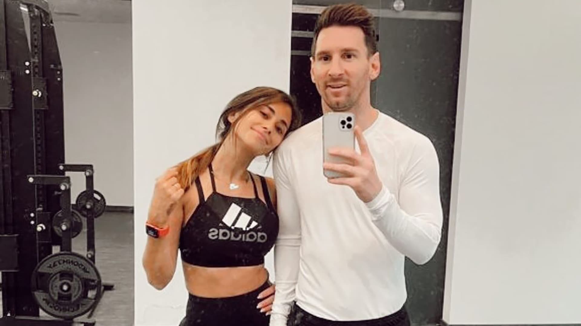 Yael Shelvia and Suzy Cortes have been two of the most beautiful models in the world that Lionel Messi has rejected for being faithful to his beautiful wife Antonella Rocuzzo.