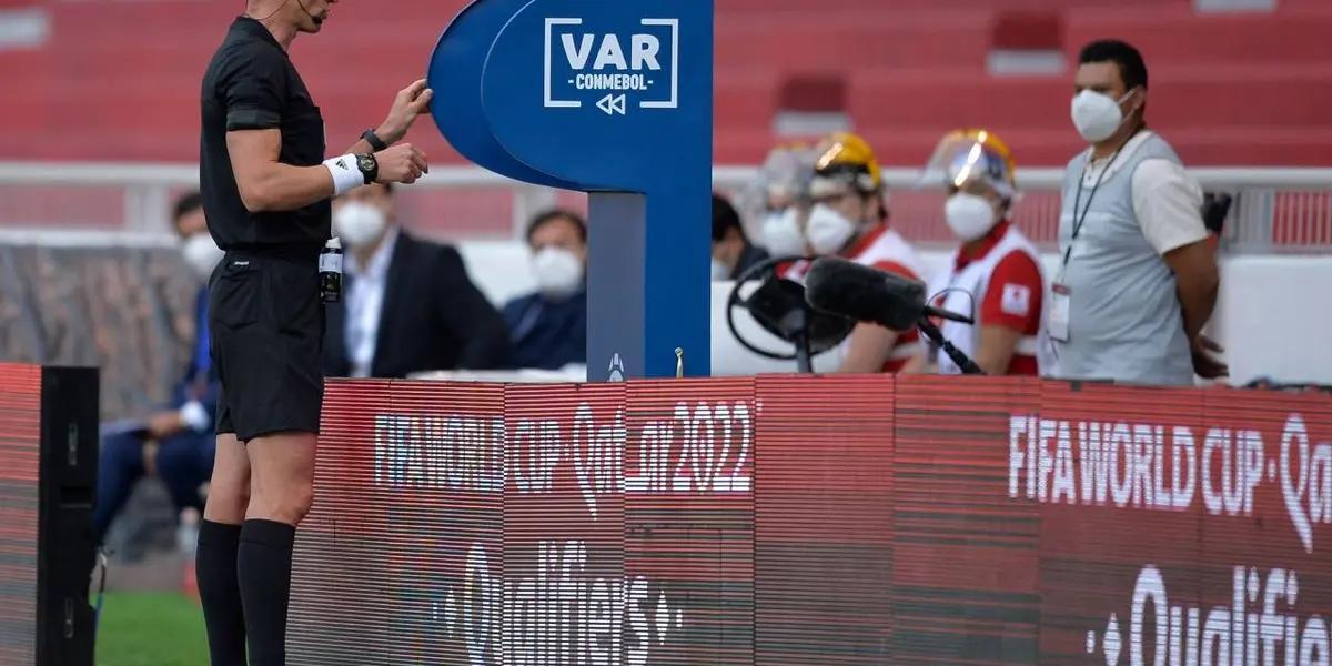 Yesterday, October 13, the second week of the South American Qualifiers took place. The VAR played a protagonist role in all the games.