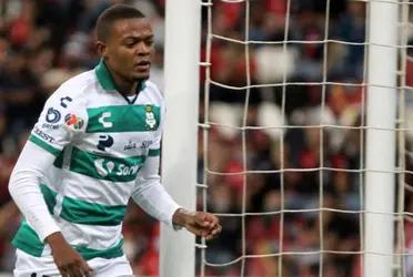 Yesterday, the Colombian striker achieved a Davis vs. Goliath-level feat, scoring fearlessly against one of the leaders in the Liga MX 2022 overall standings.