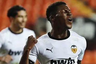 Yunus Dimoara Musah is scored his first goal in Valencia CF today. He can play for the United States, Ghana, Italy and England.