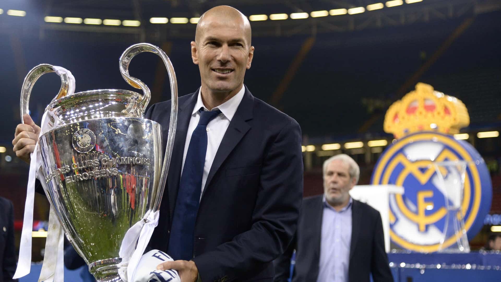 Zidane waiting for the right opportunity at the pinnacle of football.